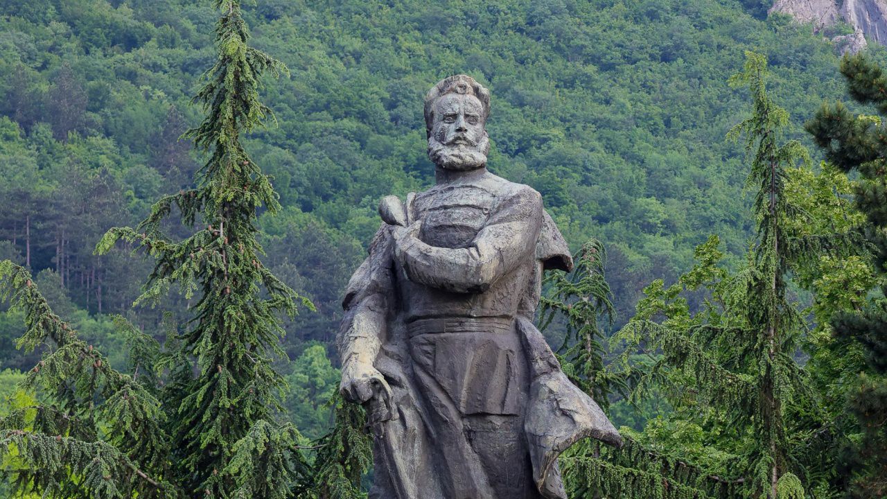 ГЕРБ-СДС в Деня на Ботев: Да докажем, че дедите ни не са се борили напразно