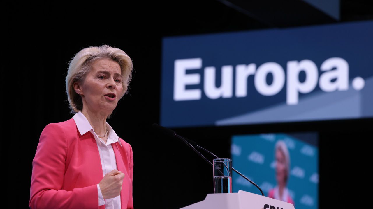Фон дер Лайен: Европейците да се стягат за война