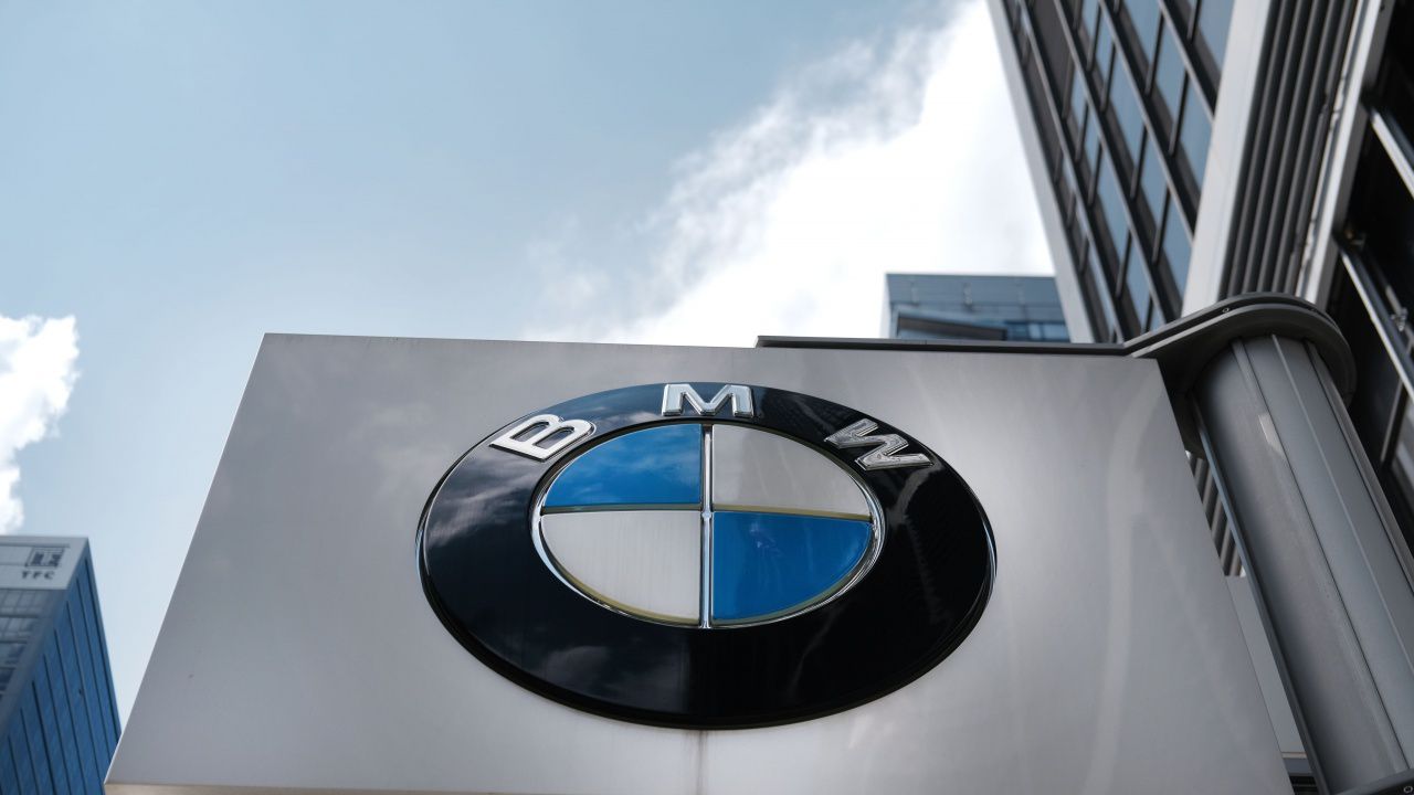 BMW с рекордни продажби от 2,55 милиона автомобила през 2023 година