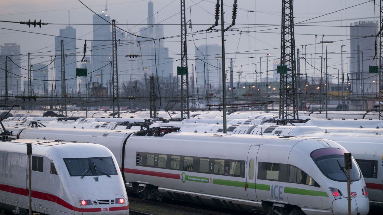 "Дойче бан" започва тестове на влакове без машинисти по някои линии