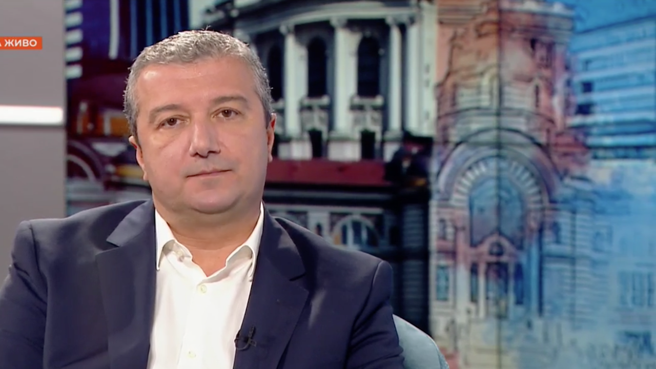 Драгомир Стойнев: Политическата ситуация в момента е добре организиран хаос