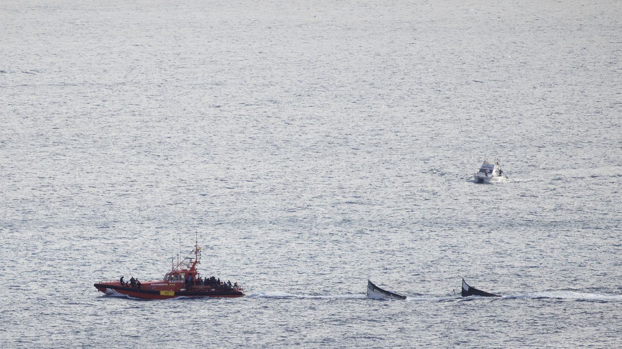 Повече от 950 мигранти са загинали при опит да достигнат Испания по море през първата половина на 2023 г.