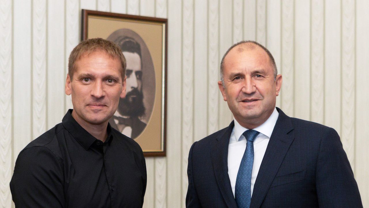 Президентът Радев се срещна със Стилиян Петров