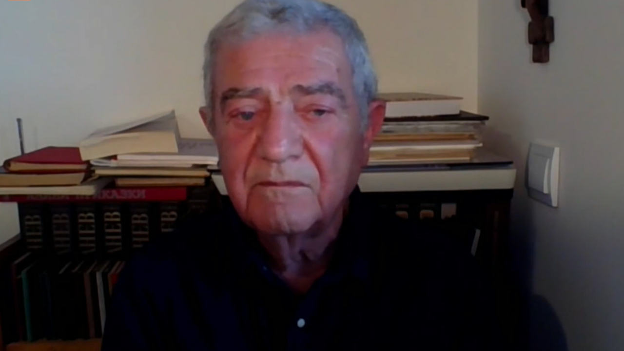 Поетът Стефан Цанев: Свободата е мъчна участ, много хора предпочитат лесното - да пляскат на тираните