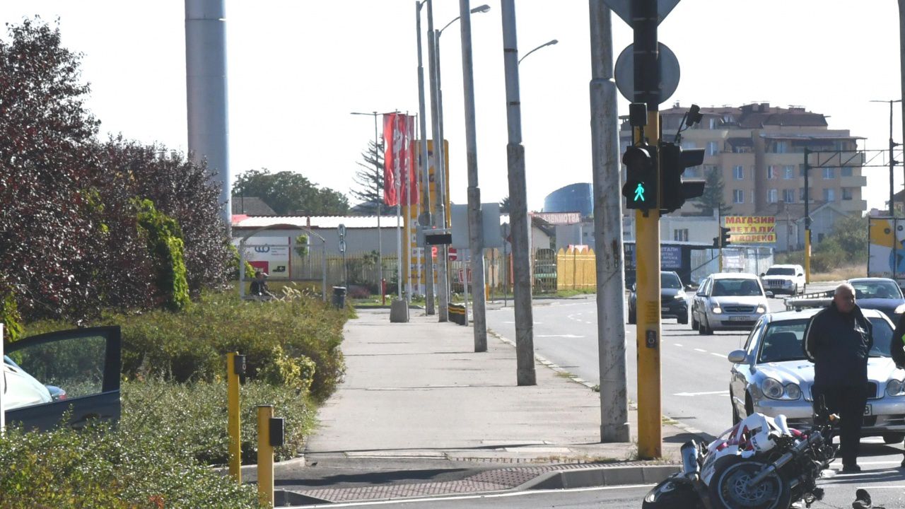 Родител сигнализира за опасно кръстовище вече 11 години