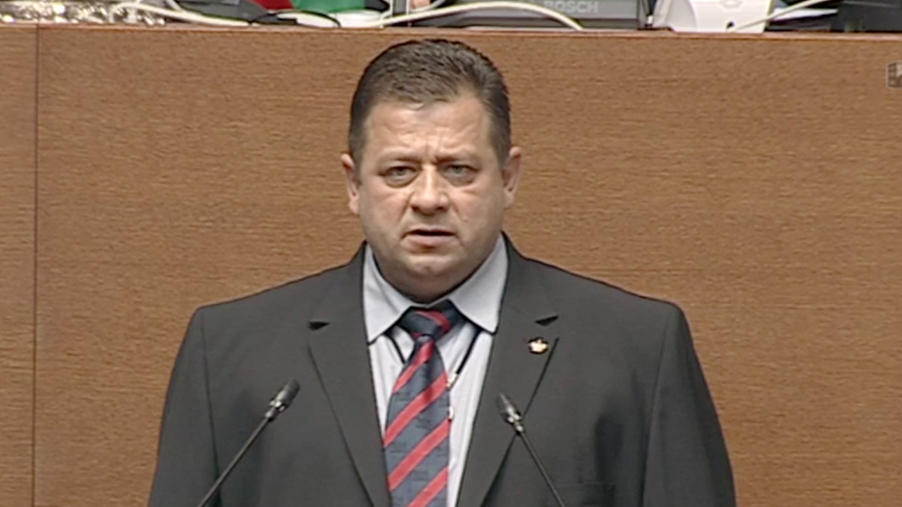 Николай Марков се закле като народен представител
