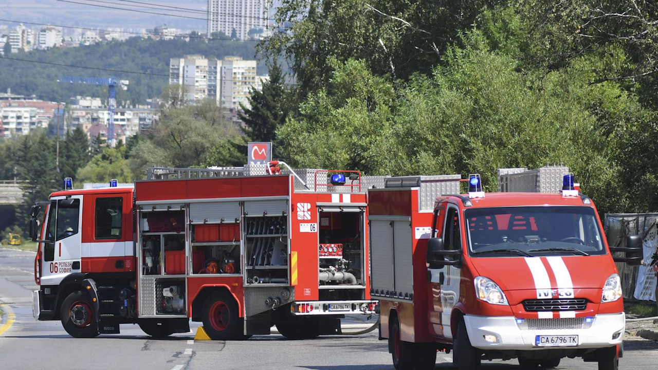 Пожар в столичния квартал "Люлин"