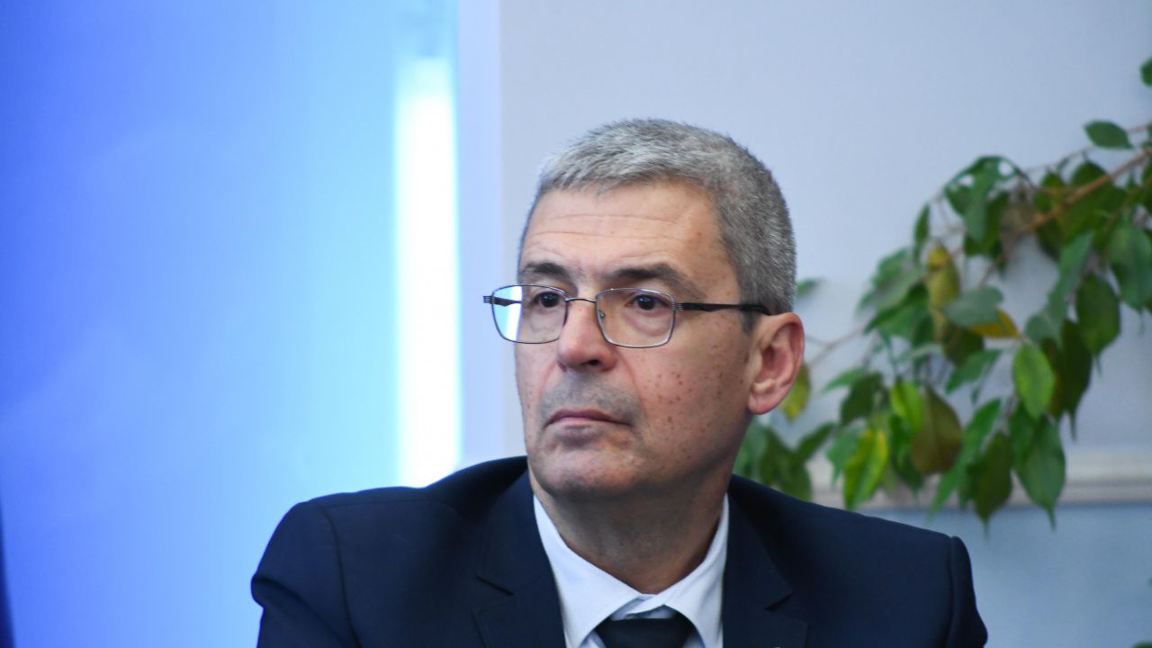 Проф. Илко Гетов: Амбицията ни е от 1 април 2024 г. всички лекарства да се изписват по електронен път