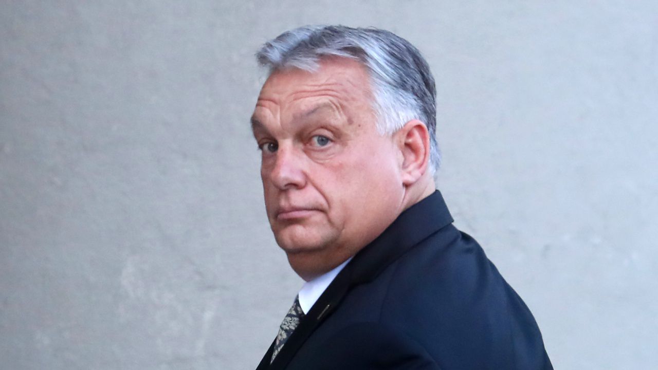 Унгарският премиер Орбан се срещна с протестиращи фермери в Брюксел