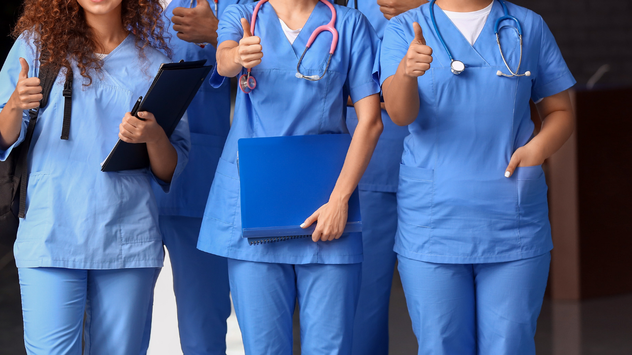 Всяка трета от работещите у нас медицински сестри е над 65-годишна