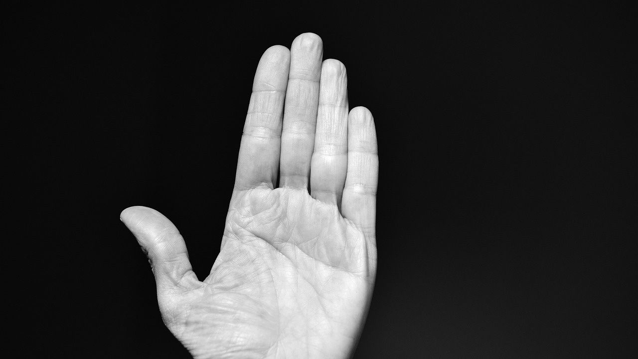 Психиатърът Христо Кожухаров : Трябва да видим защо сме толерантни към агресията