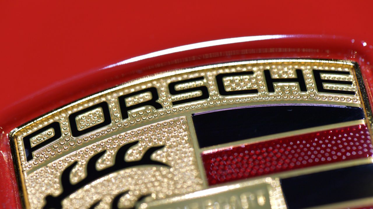 "Порше" e доставило близо 156 000 автомобила през първото полугодие на годината