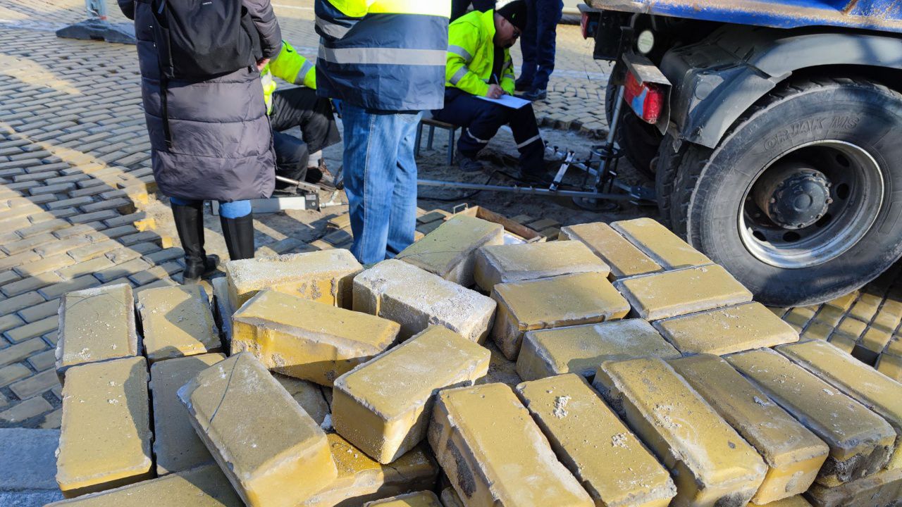 Жълтите павета в центъра на София ще трябва пак да се пренареждат