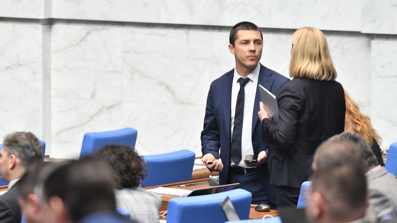Парламентът прие Програмата за инвестиции в отбраната до 2032 г.