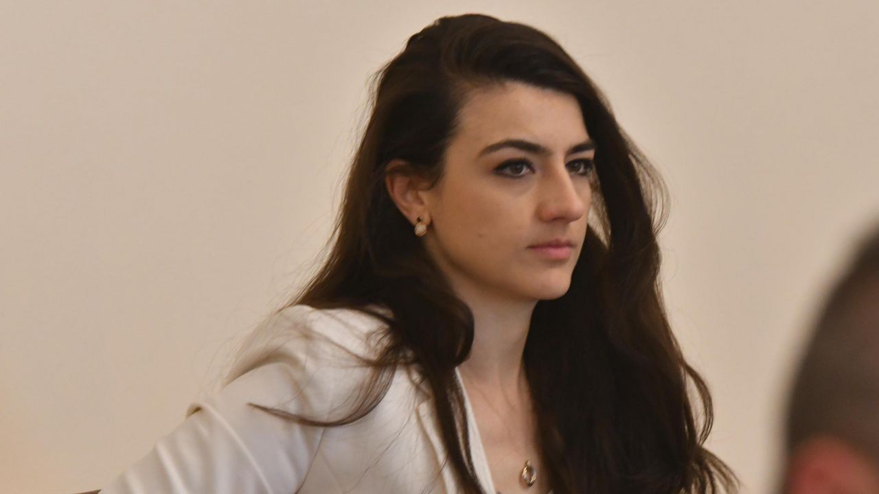 Лена Бориславова: Добре дошла, Деа