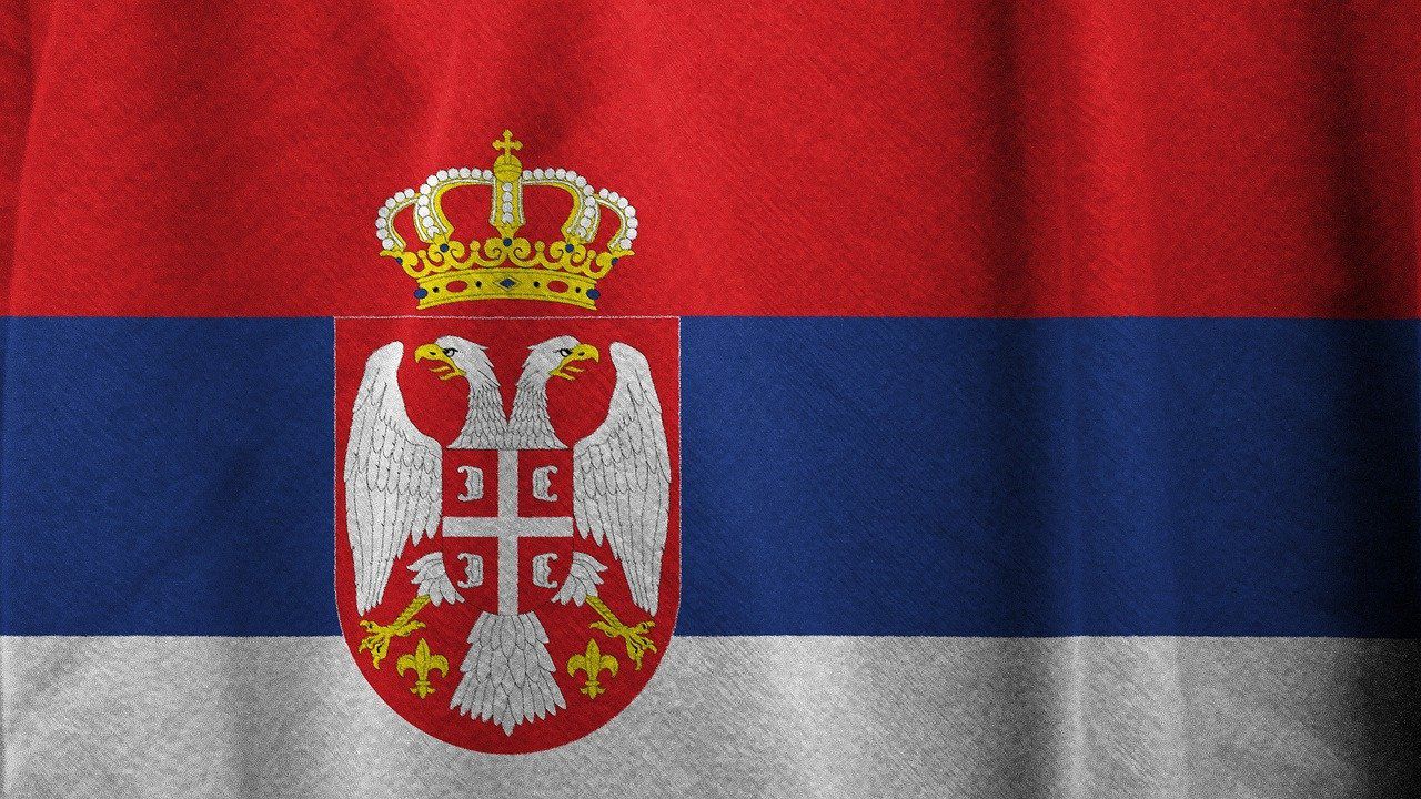 Сърбия отчита исторически спад в доклад за състоянието на демокрацията