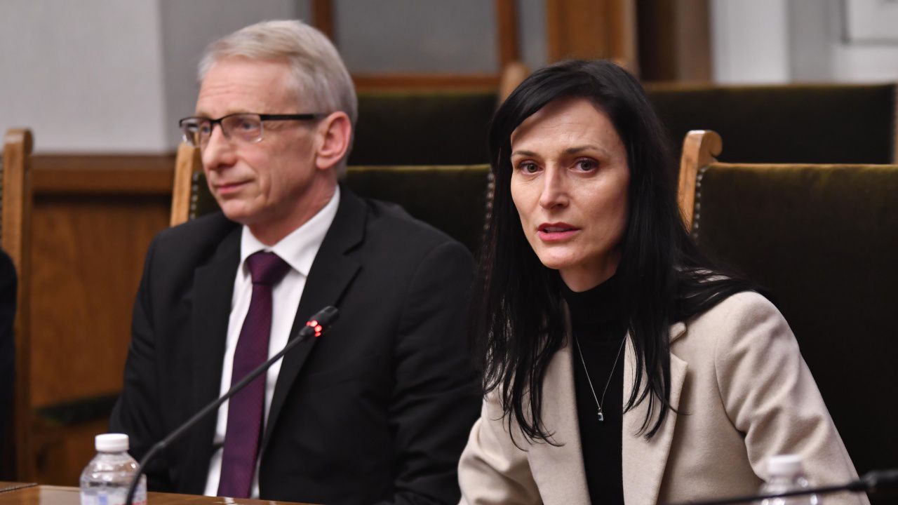 И след ротацията правителството ще изкара мандата си, прогнозират експерти