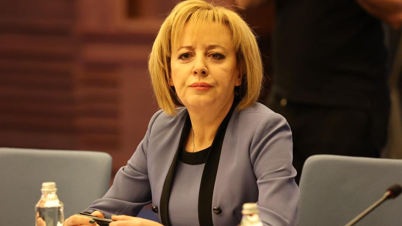Мая Манолова предложи законодателство срещу спекулата около еврото