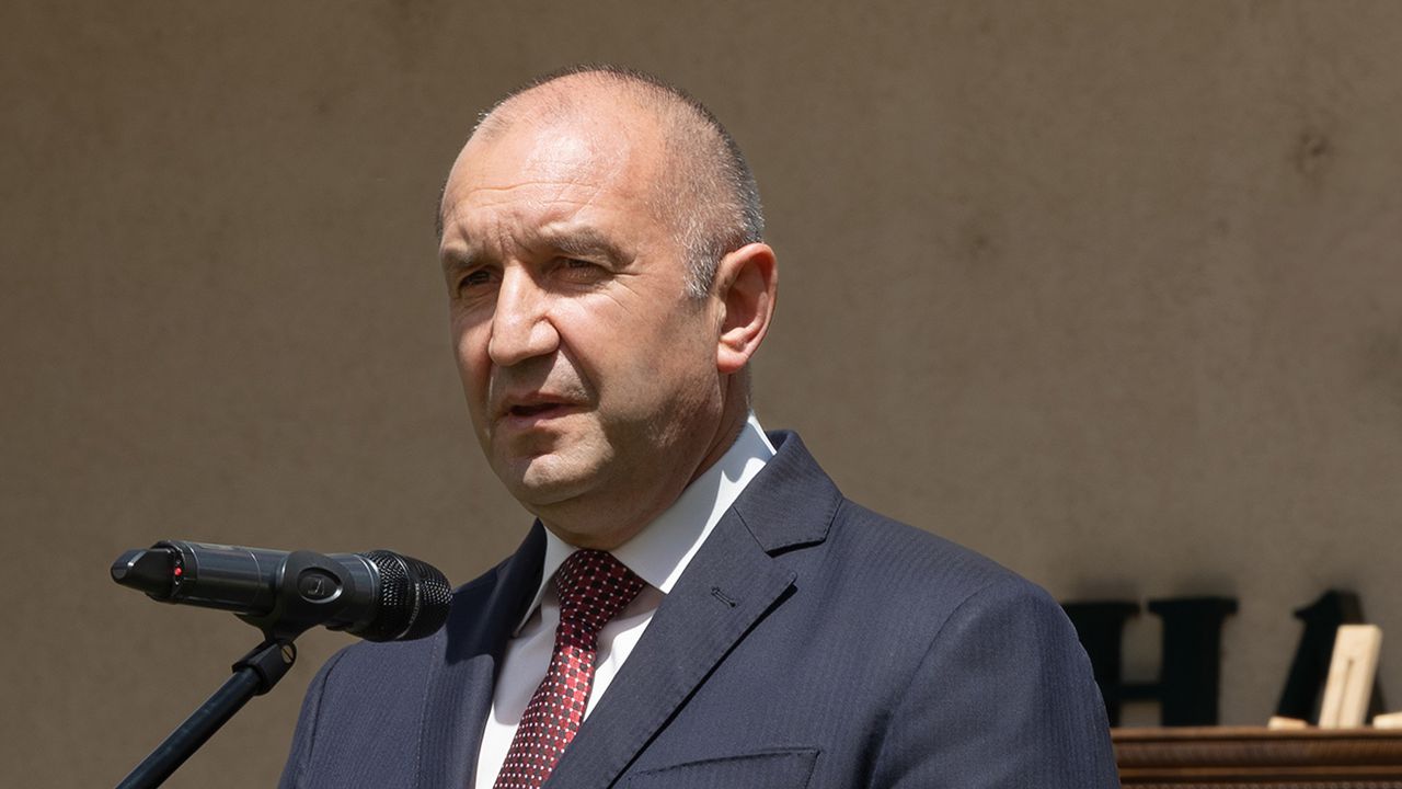 Румен Радев: Достойни ли сме за саможертвата на Христо Ботев?