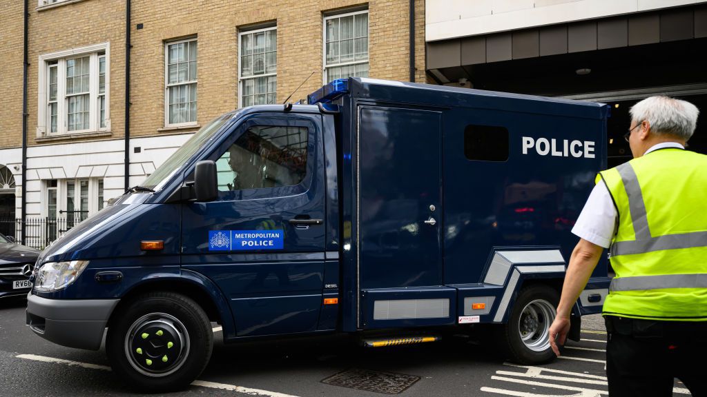 92-годишен мъж бе осъден на доживотен затвор за изнасилване и убийство през 1967 г.