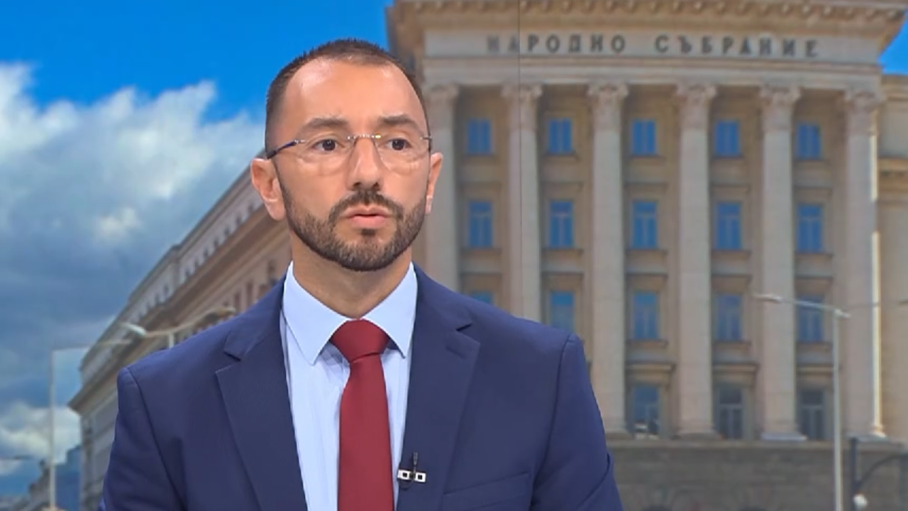 Още напускането на Спаси София трябваше да бъде знак, че