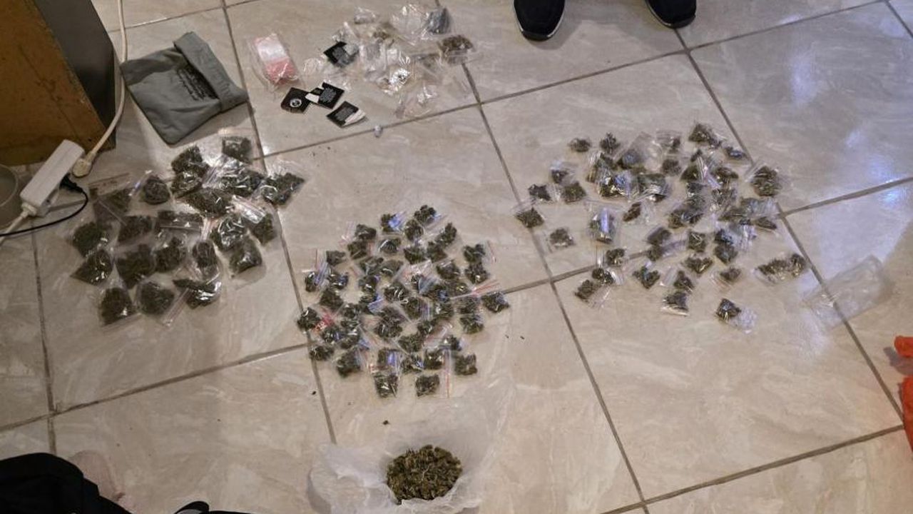 Дилър на наркотици е задържан от полицията в Пазарджик. Акцията