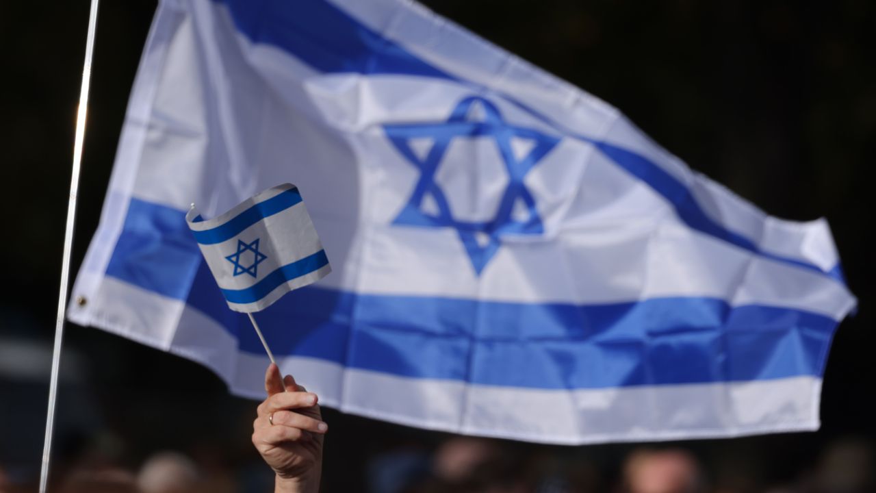 Германски консерватор отхвърли варианта Израел да бъде санкциониран заради Газа