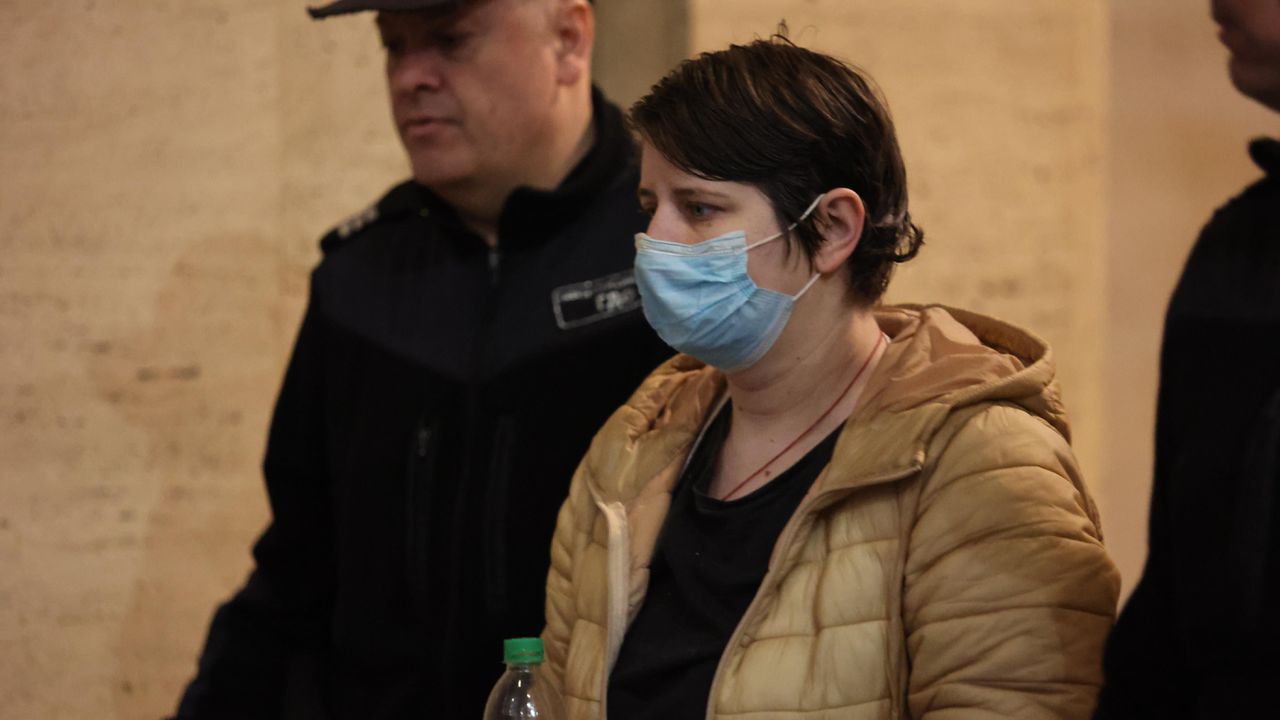 Съд промени доживотната присъда на майката, която уби двете си деца в Сандански