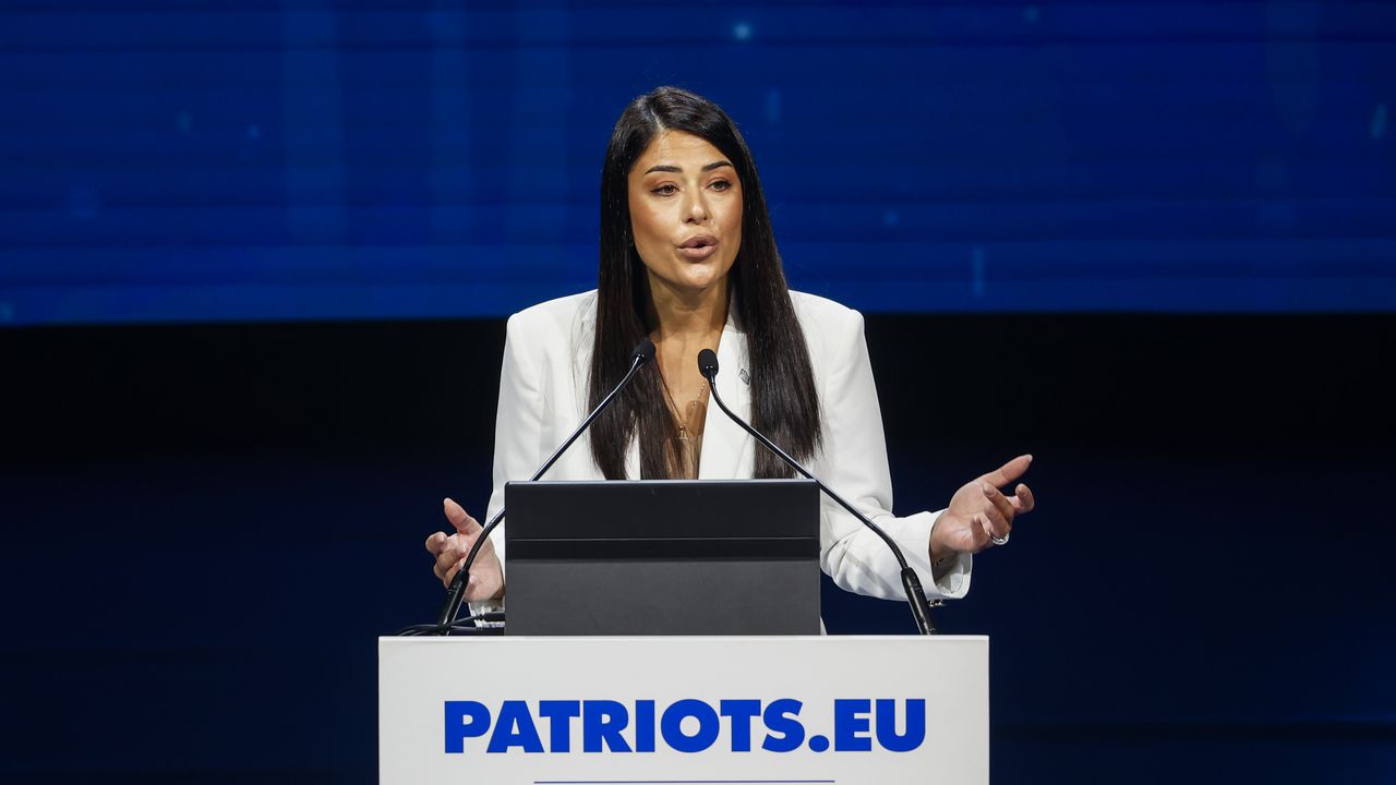 Българите знаят, че езикът, който се говори в Скопие, е