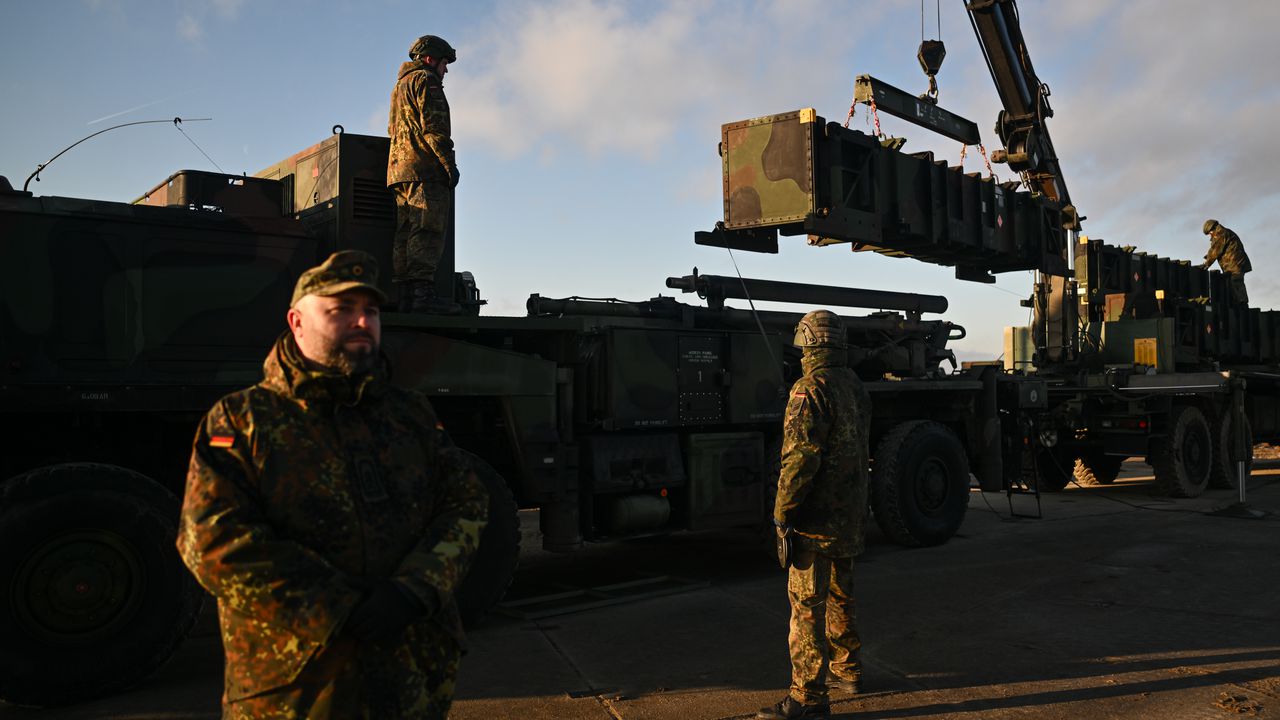 Германия ще достави две системи "Пейтриът" на Украйна след сделка със САЩ