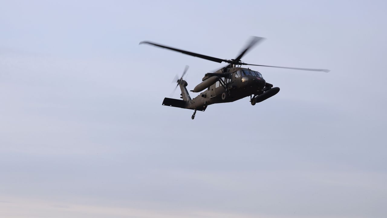 Военен хеликоптер се разби в Пакистан, загинаха петима души