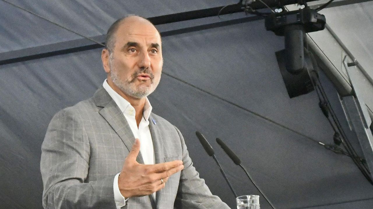 Всеки иска да овладее системата за сигурност, заяви пред БНР