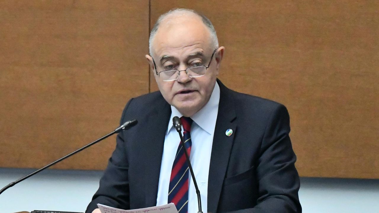 Лидерът на ДСБ ген. Атанас Атанасов изпрати позиция до медиите