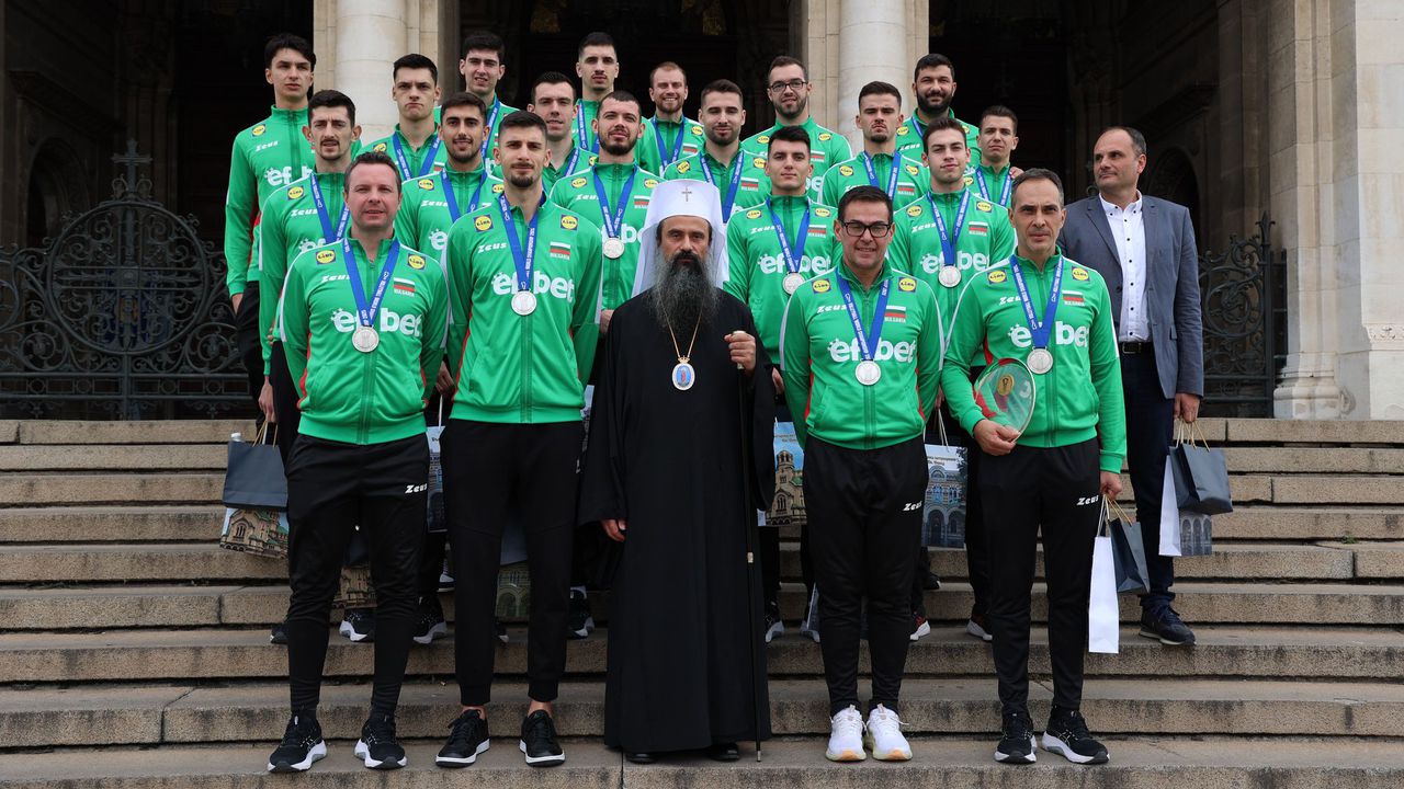 Патриарх Даниил също се срещна с волейболните национали
