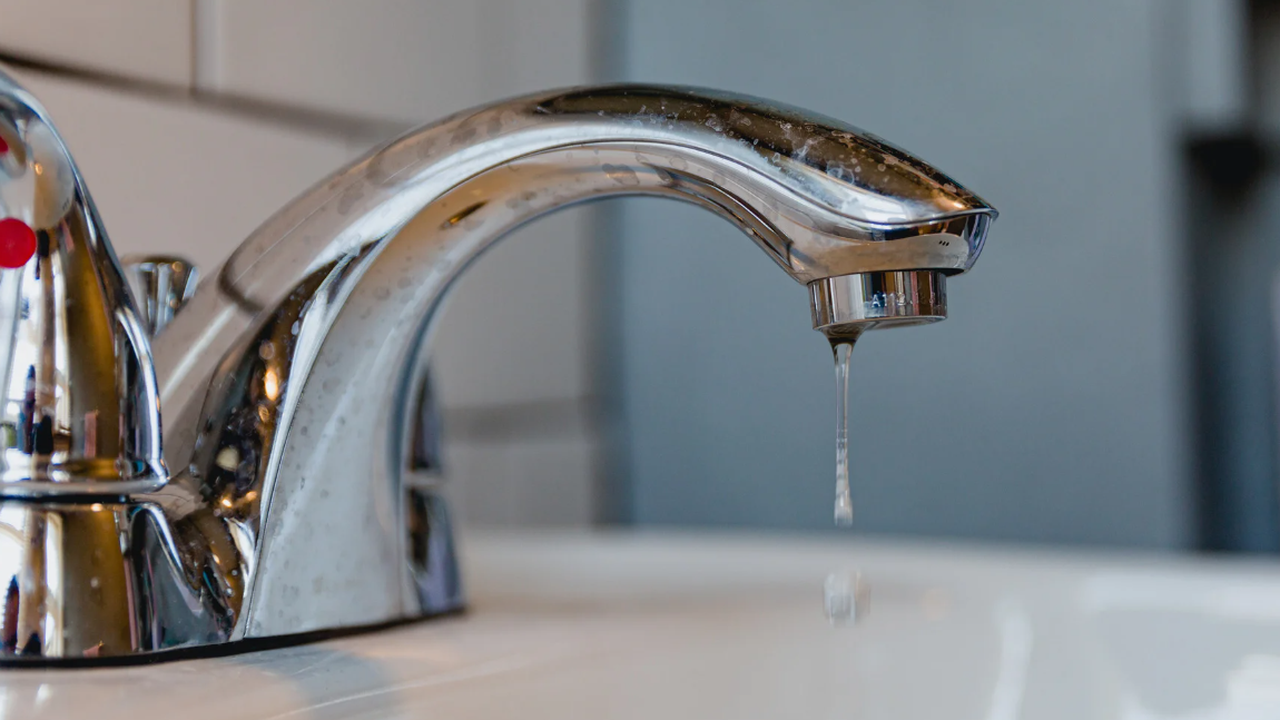 Село с нов водопровод и нови съоръжения - повече от седмица обаче хората са без вода