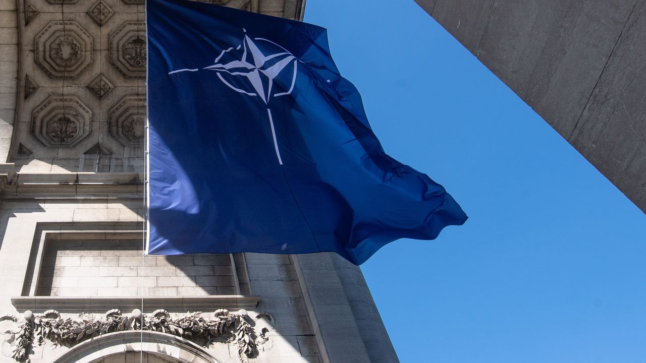 НАТО предлага да се бори с Русия по модела за справяне с коронавируса