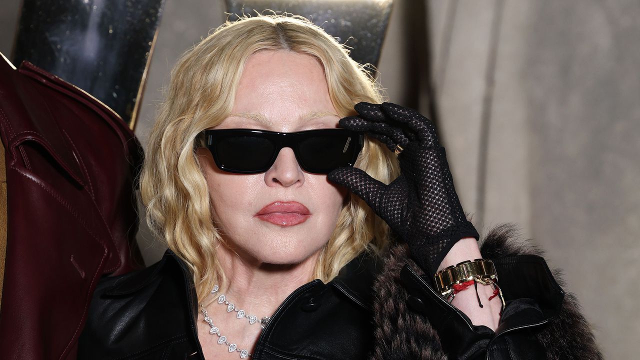 Мадона обмисляла да сложи край на живота си