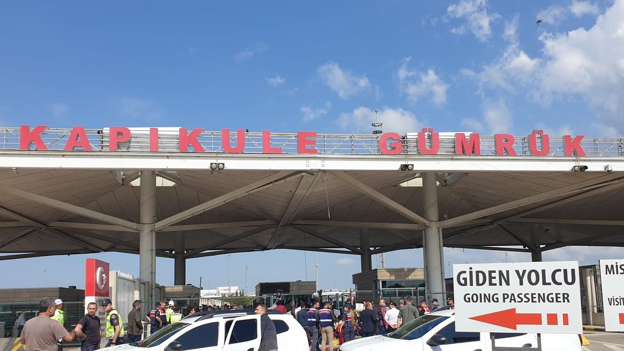 По информация на Хаберлер наркотикът е разкрит в автомобил с