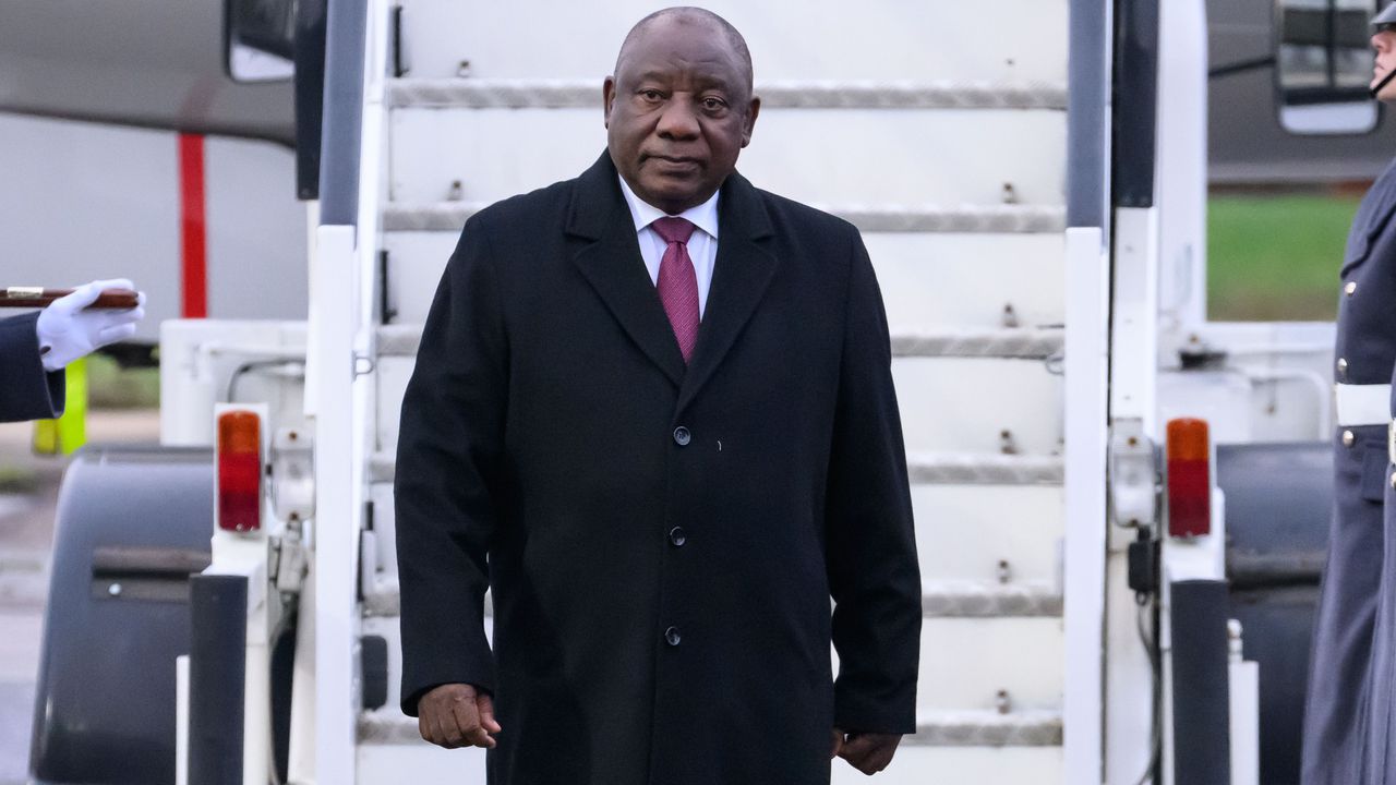 Претория посочи, че е предала ротационното председателство на служител на