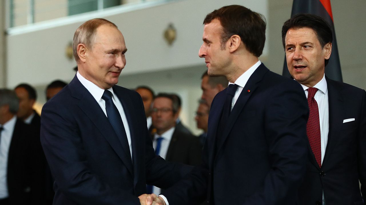 Според Баро Европа не се отказва от директни контакти с