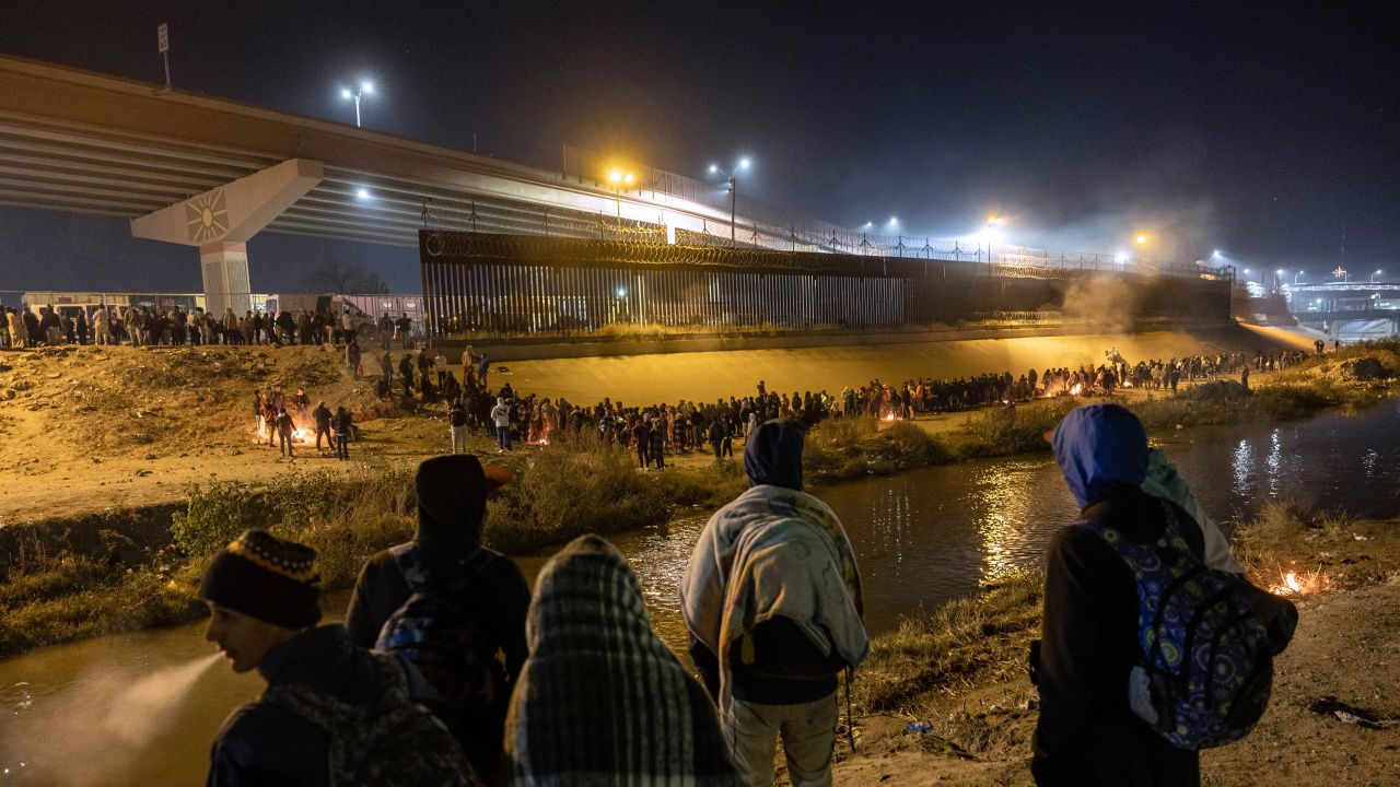 Мексико задържа над 5200 мигранти за един ден