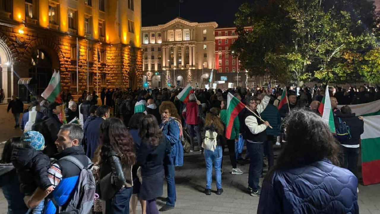 Два протеста в София заради изборните резултати