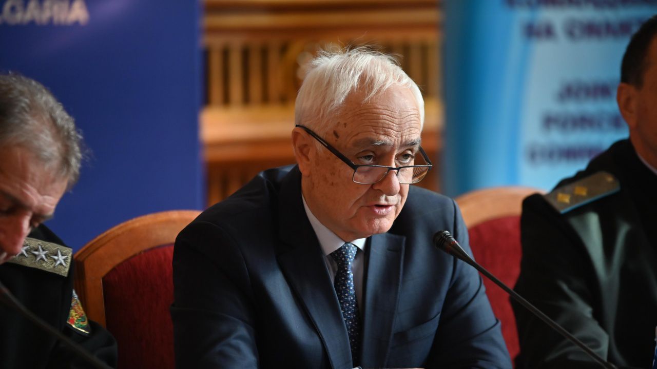 Министър Запрянов ще участва в среща на министрите на отбраната на страните членки на НАТО