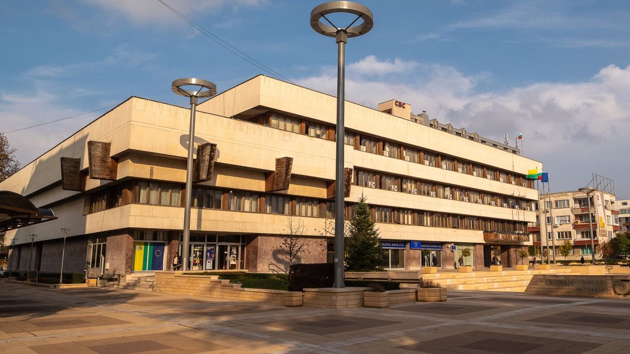 Планират изграждане на шест нови кръгови кръстовища в Ямбол
