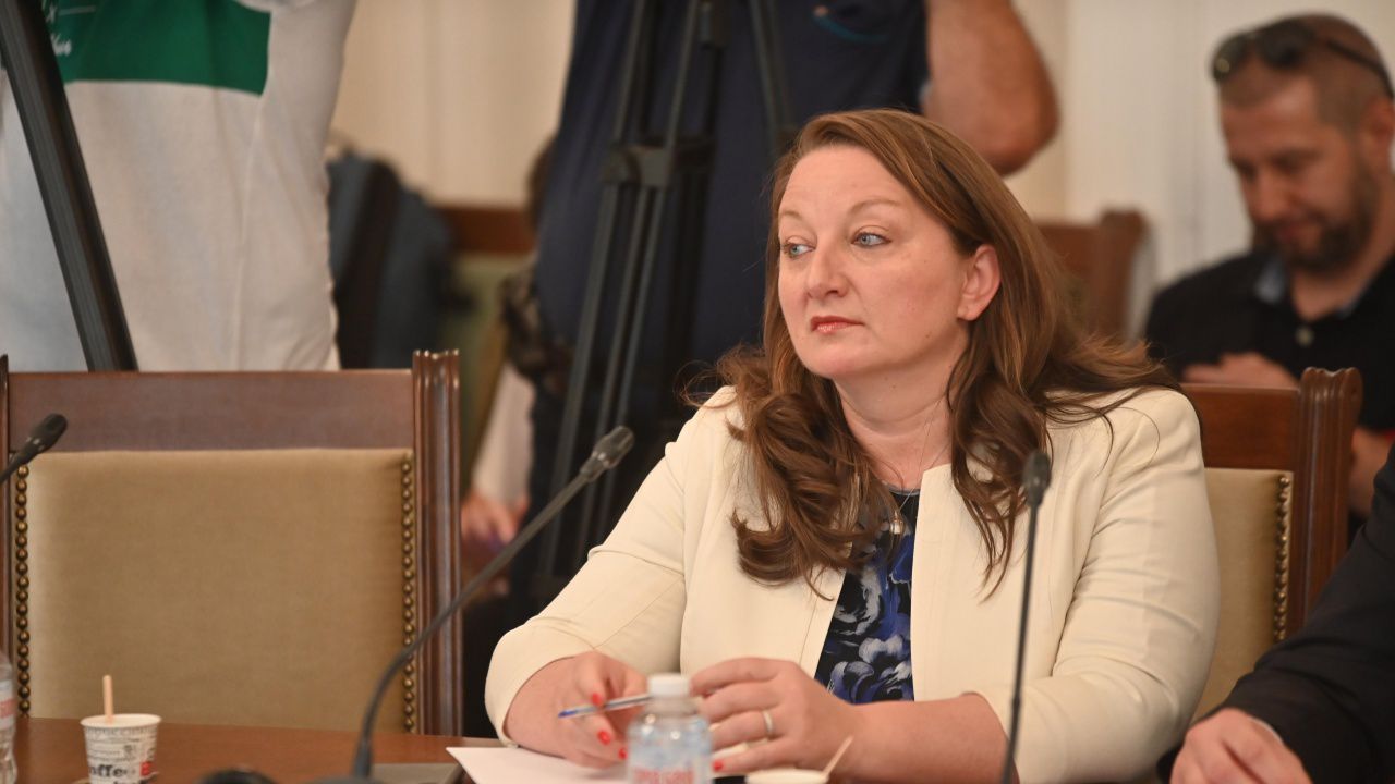 Деница Сачева, ГЕРБ: Емпатията трябва да се възпитава в училище, в контекста на властта е важно да се поставиш в чужди обувки