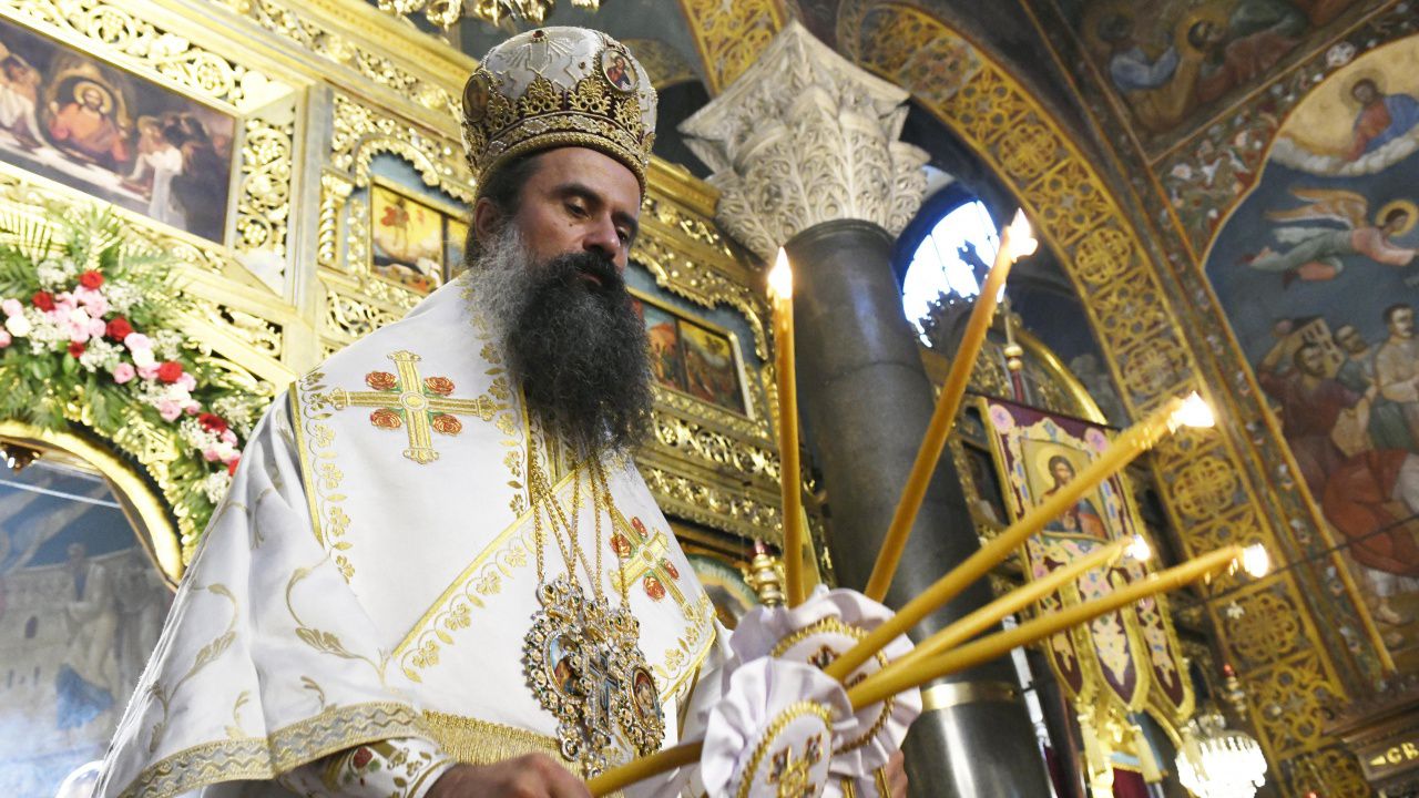 Патриарх Даниил към украинския митрополит Онуфрий: Всички ние се молим усърдно за мира в Украйна