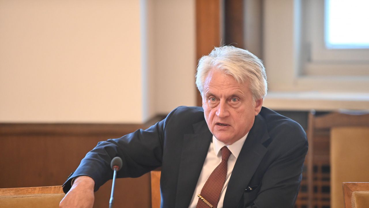НС гласува предложението на ПП-ДБ Рашков да оглави комисията за контрол над службите за сигурност