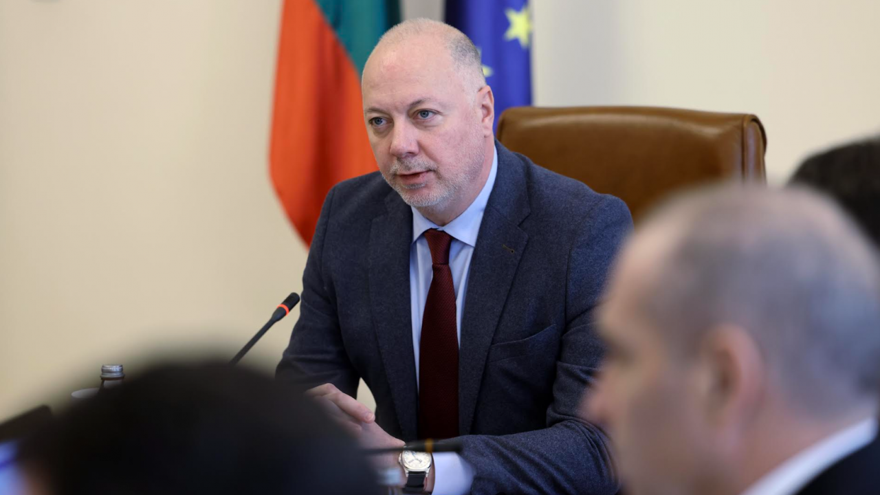 Премиерът Желязков назначи четирима зам.-министри