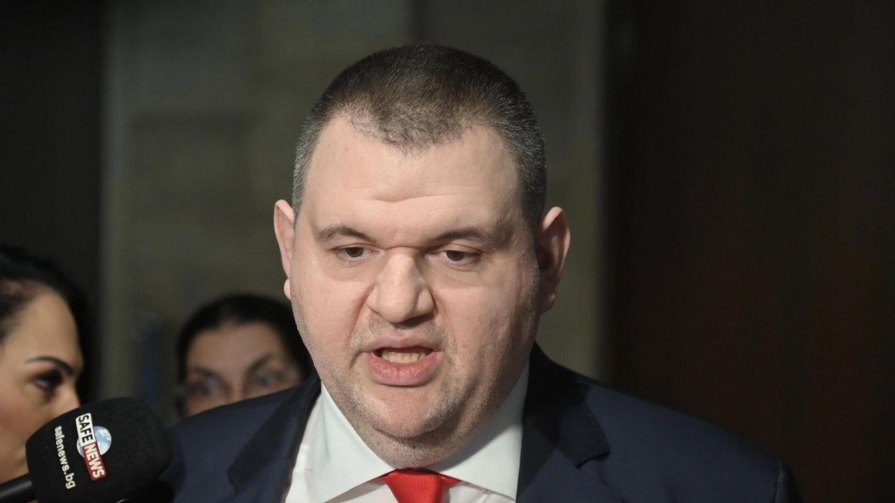 Пеевски: Излишно е назначаването на нови регулатори, моето мнозинство ще ги подмени