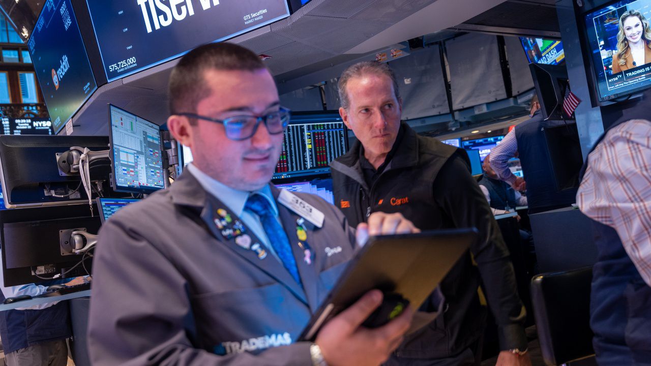 Индексите сочат нагоре в ранната търговия на Уолстрийт